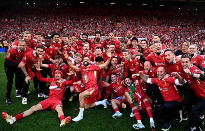 Liverpool đăng quang Ngoại hạng Anh: Hành trình đáng nhớ của HLV Arne Slot và ban huấn luyện
