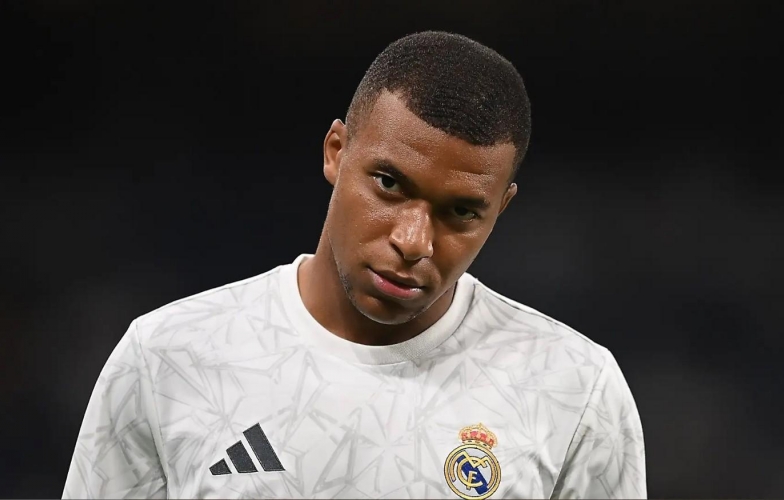Mbappe chỉ bị treo giò 1 trận, kịp trở lại đấu Barcelona