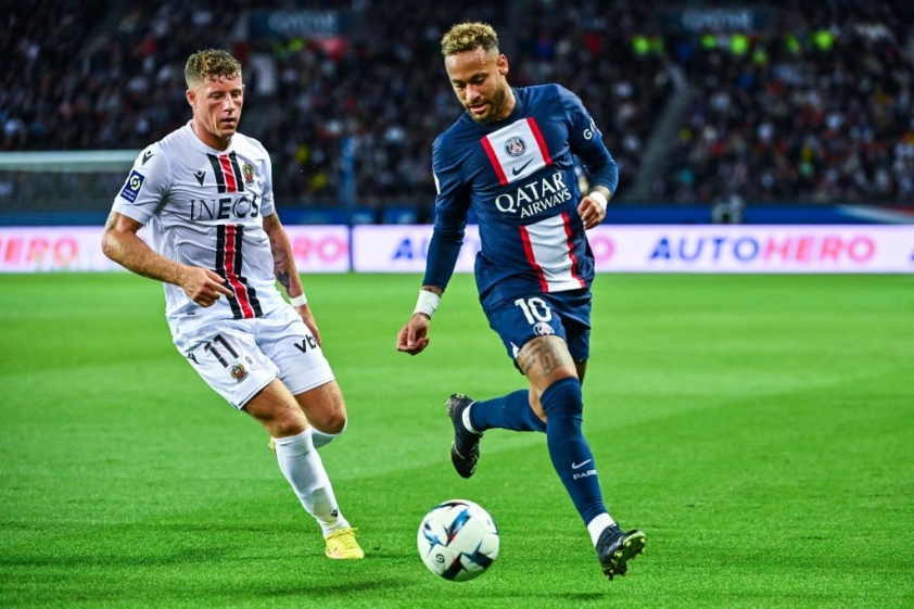 Neymar đối mặt khó khăn: Chấn thương của cha ảnh hưởng đến phong độ xuất sắc?