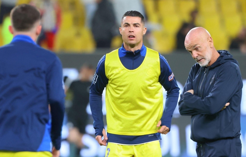 Ronaldo đối mặt nguy cơ mất HLV thứ năm tại Al Nassr