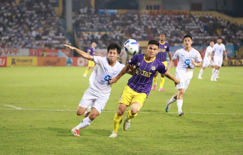 Văn Vĩ: Khiêm tốn giữa chiến thắng vang dội của Nam Định trước Hà Nội FC