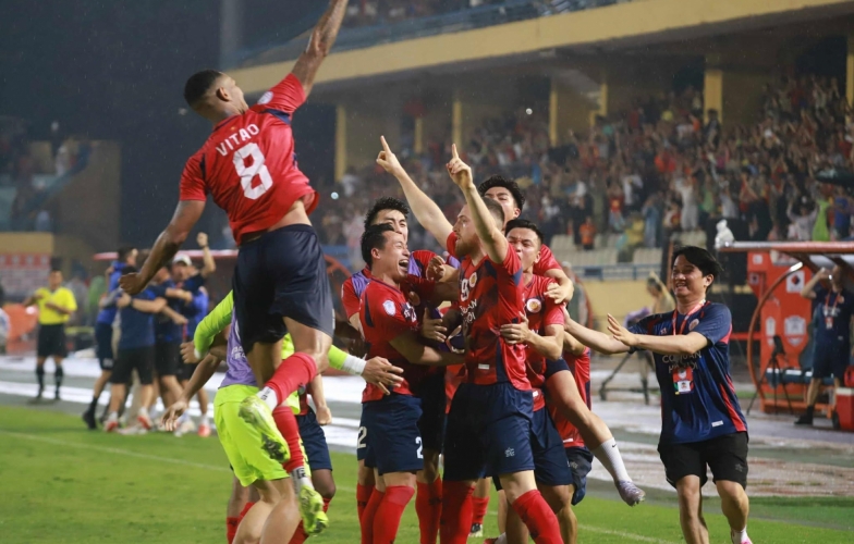 CAHN áp đảo PSM Makassar, giành vé vào chung kết Shopee Cup 2024/25