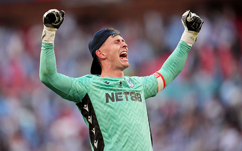 Một mùa sống nét – một chiếc cúp để đời của Dean Henderson
