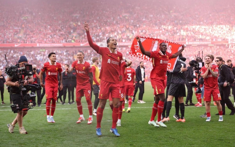 Liverpool đăng quang Premier League 2024/25: Vinh quang và cú hích tài chính lịch sử