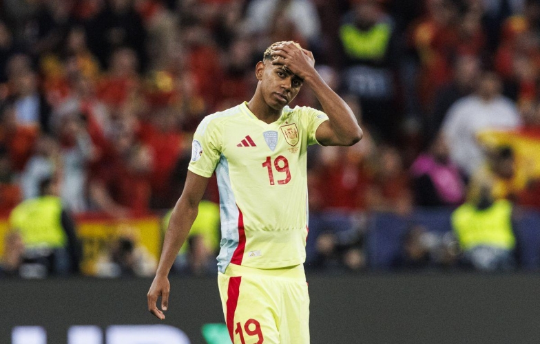 Lamine Yamal: Thần đồng bóng đá vượt xa Messi và Ronaldo ở tuổi 17