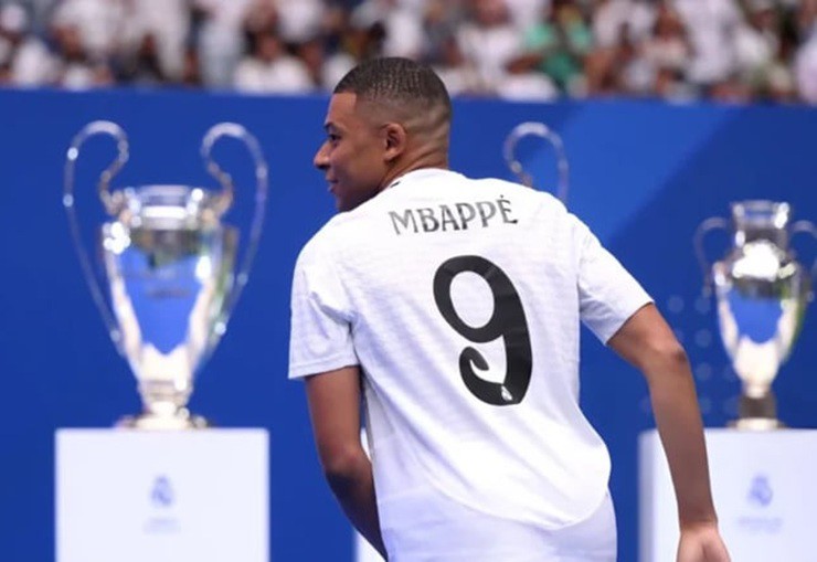 Kylian Mbappé: Siêu sao sân cỏ và đế chế kinh doanh triệu đô