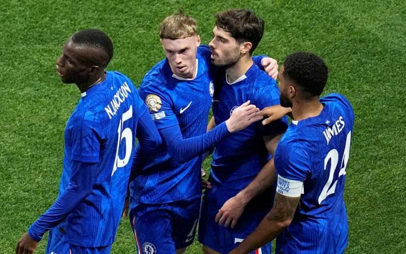Chelsea mở tỉ số dễ dàng