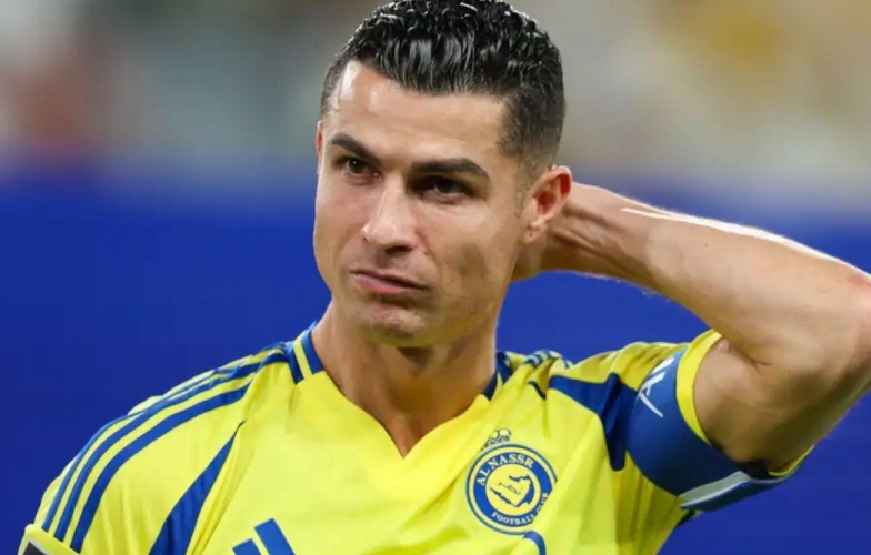 Ronaldo Từ Chối Lời Mời Của Telles, Tiếp Tục Gắn Bó Với Al-Nassr