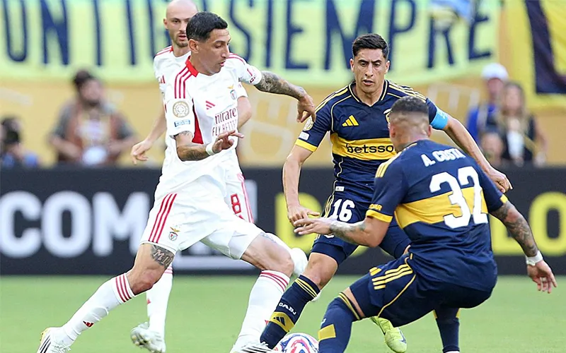 Boca Juniors 2-2 Benfica: Kịch tính với 4 bàn, 2 thẻ đỏ và dấu ấn lão tướng