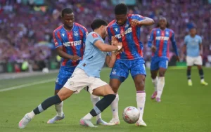 Chi Tiết Vụ Chơi Nét Với UEFA: Crystal Palace Quyết Giữ Vé Châu Âu