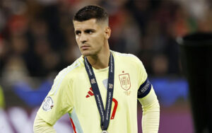 Morata ám chỉ chia tay đội tuyển Tây Ban Nha sau cú sút định mệnh