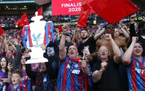 Một Tháng Sau FA Cup: Những Câu Chuyện Nét Của Crystal Palace