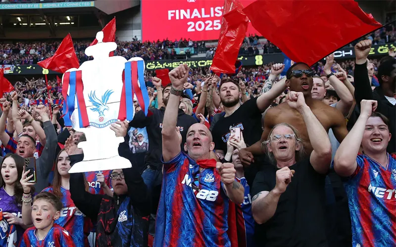 Một Tháng Sau FA Cup: Những Câu Chuyện Nét Của Crystal Palace