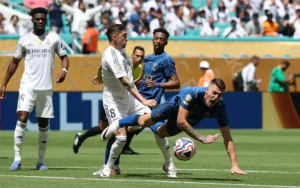 Real Madrid hòa thất vọng 1-1 trước Al Hilal, Alonso chưa thể thắng trận ra mắt