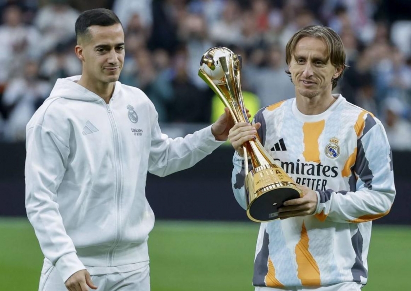 Huyền thoại chia tay: Modric và Vazquez rời Real Madrid sau thất bại cay đắng