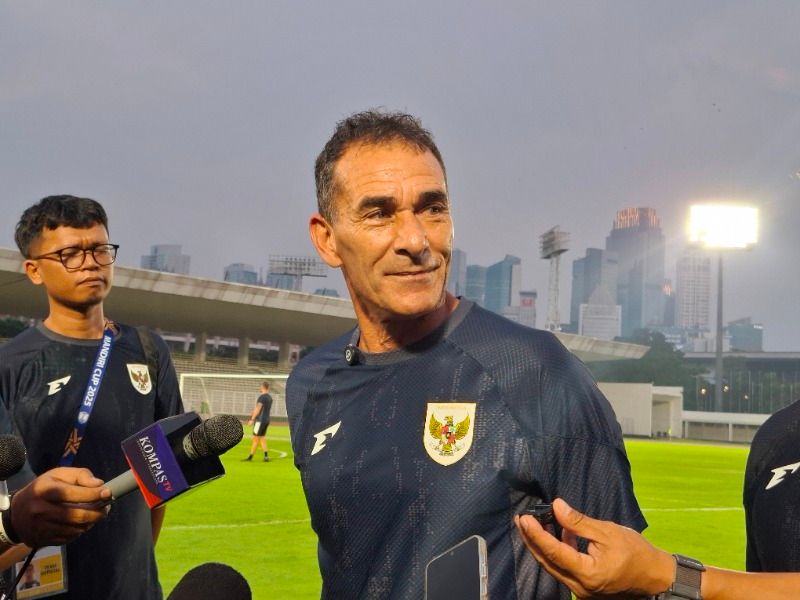 HLV Vanenburg: U23 Indonesia Sẵn Sàng “Chiến Đấu Vì Mục Tiêu Cao Nhất” Trước Malaysia
