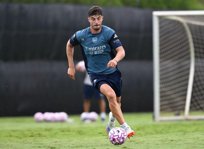 Arsenal thanh lọc đội hình: Bài toán cân bằng tài chính và tham vọng vô địch