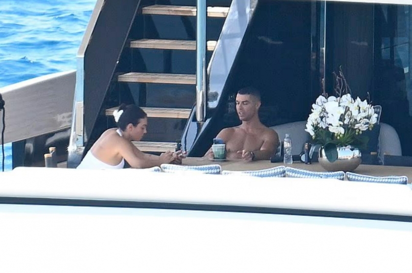 Ronaldo vắng mặt tại tang lễ Diogo Jota: Sự im lặng giữa bão dư luận