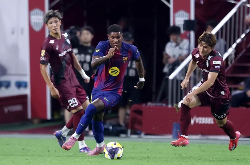 Rashford tỏa sáng dù chỉ 33 phút ra mắt Barcelona: Khen ngợi từ báo chí Tây Ban Nha