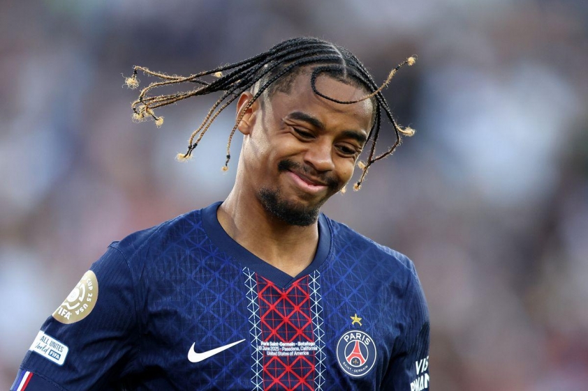 Olympique Lyon thoát xuống hạng Ligue 2 nhờ khoản tiền 200 triệu Euro