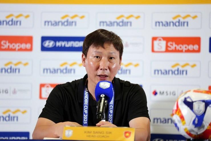U23 Việt Nam đối mặt thử thách cực đại trước lối chơi rắn của U23 Philippines