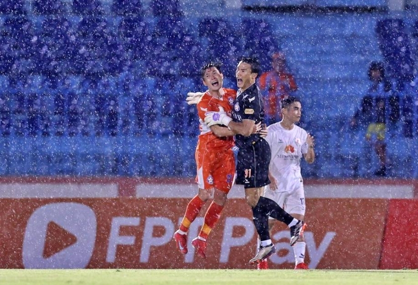 Thủ môn Bùi Tiến Dũng đạt mức định giá cao nhất sự nghiệp trên Transfermarkt