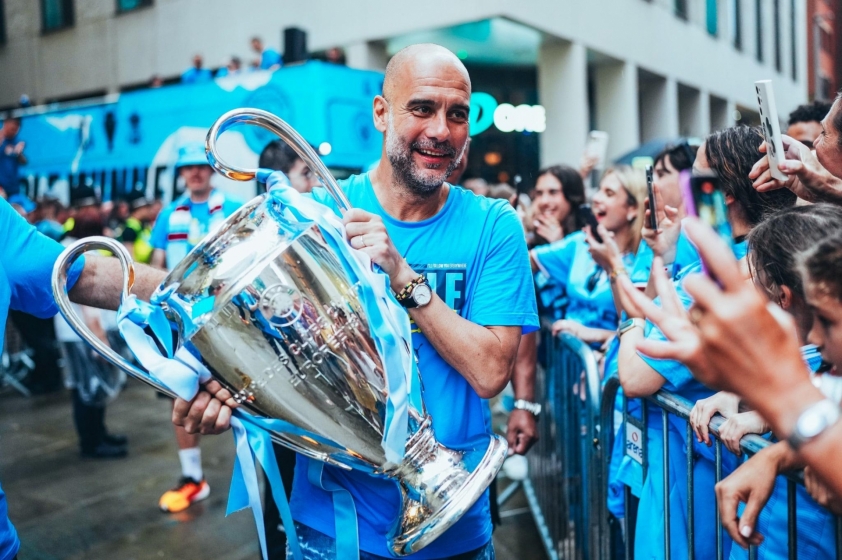 Pep Guardiola: Huyền thoại chi tiêu kỷ lục 2 tỷ Euro, kiến tạo đế chế Man City