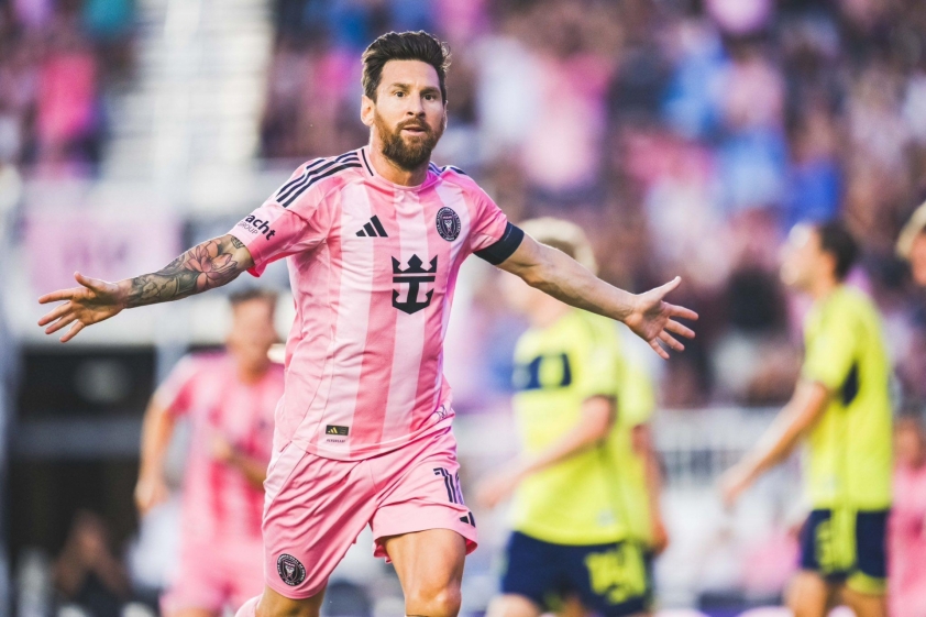 Messi Vượt Mặt Ronaldo: Vua Ghi Bàn Không Tính Penalty