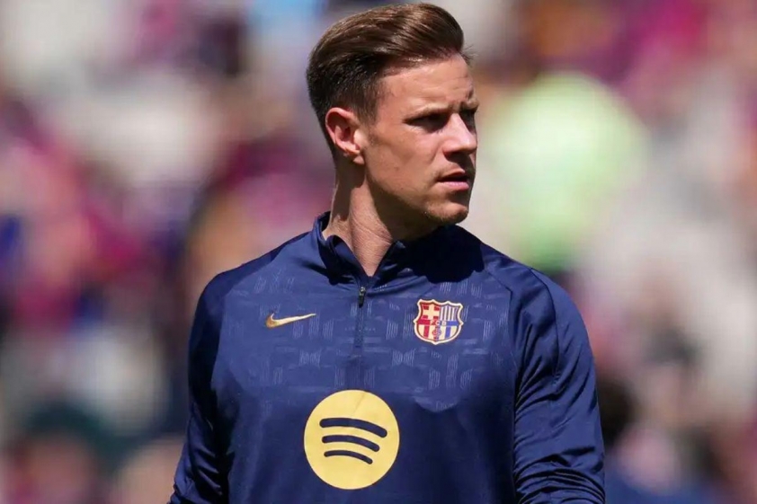 Thủ môn Ter Stegen của Barcelona: Ca phẫu thuật lưng và những hệ lụy chuyển nhượng
