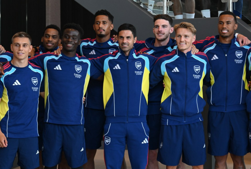 Arsenal hoãn tập luyện tại Singapore do ảnh hưởng bão Wipha