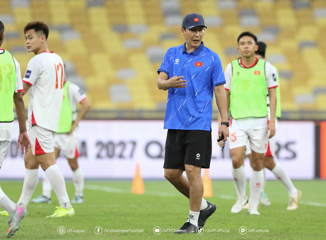 HLV Kim Sang Sik: Tận tâm và thận trọng trên hành trình bảo vệ ngôi vương U23 Đông Nam Á