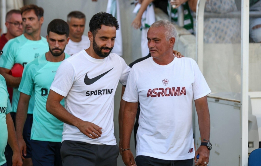 Mourinho chỉ trích chủ sở hữu Man Utd, bênh vực HLV Amorim