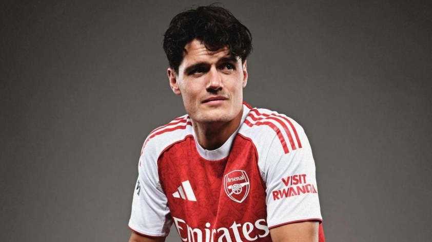 Arsenal công bố danh sách du đấu châu Á, Noni Madueke vắng mặt đáng tiếc