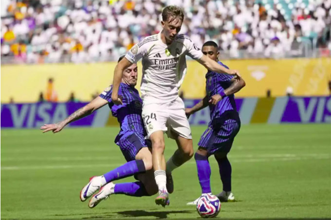 Dean Huijsen: Trung vệ Real Madrid với trái tim tiền vệ