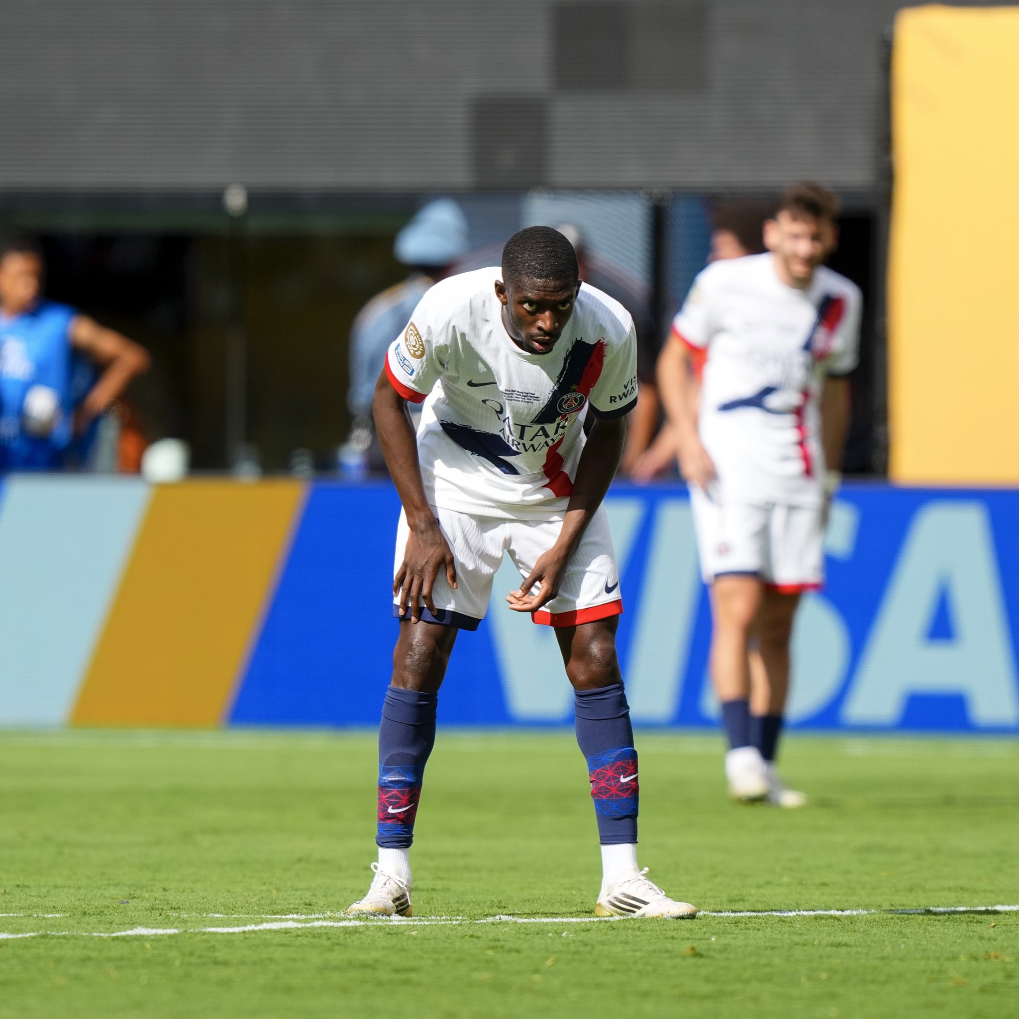 Dembélé: Ánh hào quang vụt tắt, hành trình Quả Bóng Vàng vẫn còn dài