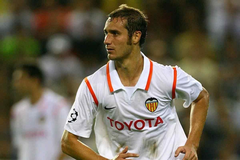 Cựu danh thủ Real Madrid Ivan Helguera tố cáo sự bạc đãi của đội bóng cũ