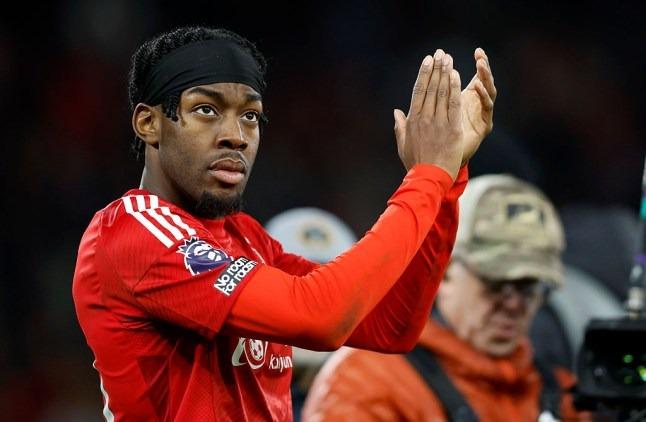 Newcastle sắp hoàn tất vụ Elanga 55 triệu bảng, Man United hưởng lợi