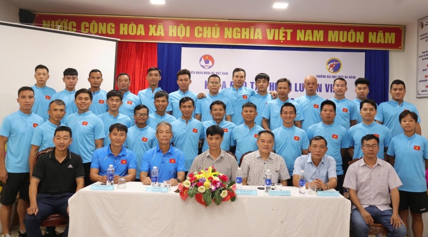 Khóa học Huấn luyện viên Bóng đá Cộng đồng 2025: Nâng tầm chất lượng huấn luyện bóng đá trẻ Việt Nam