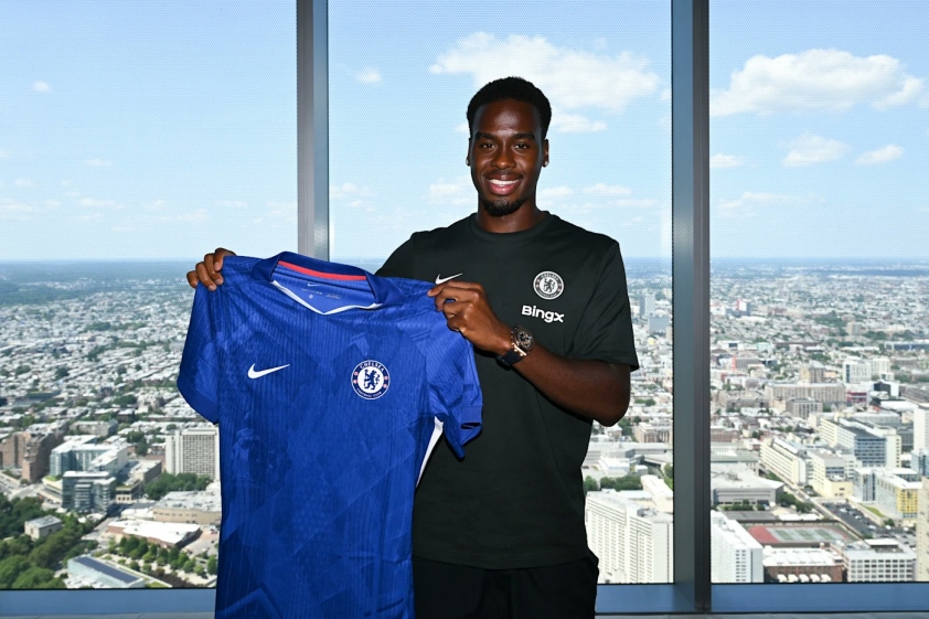 Chelsea chính thức chiêu mộ Jamie Bynoe-Gittens với mức phí kỷ lục