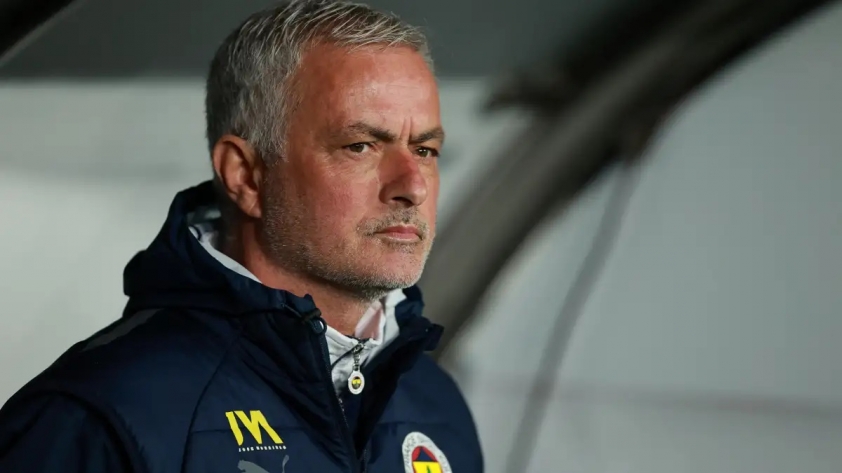 Mourinho: Man United xứng đáng vô địch Premier League 2018, Man City cần bị tước danh hiệu