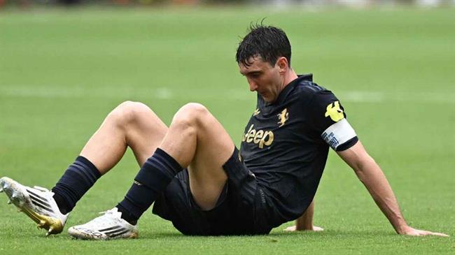 Juventus thảm bại trước Real Madrid: 10 cầu thủ xin thay người vì kiệt sức