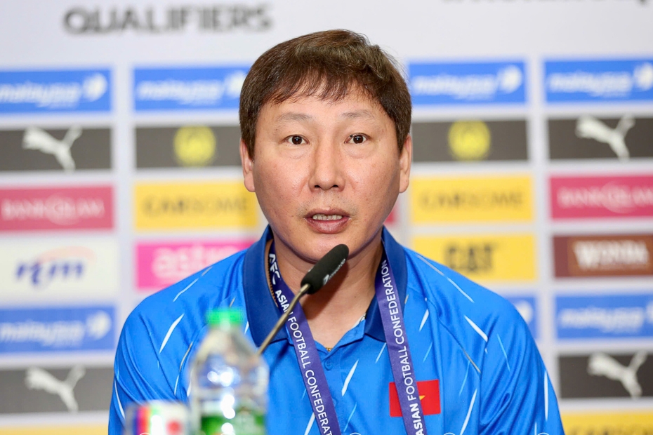HLV Kim Sang Sik: Tận tâm và thận trọng trên hành trình bảo vệ ngôi vương U23 Đông Nam Á