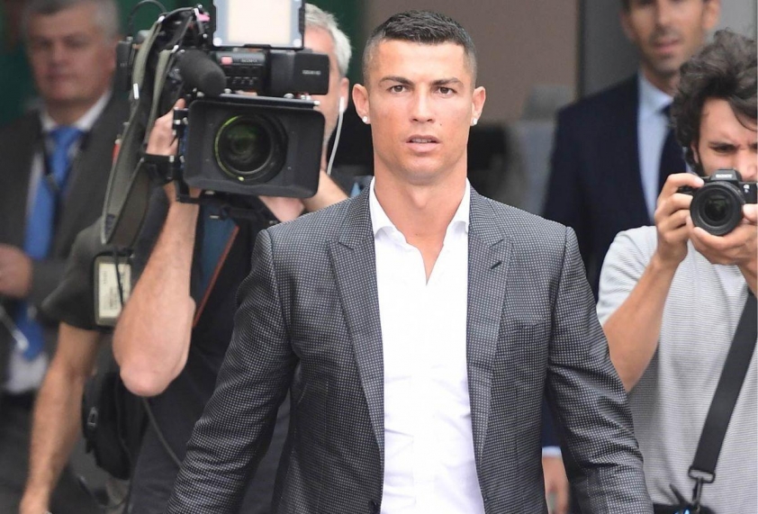 Siêu sao Cristiano Ronaldo trở lại Tây Ban Nha, hứa hẹn trận đấu hấp dẫn giữa Al-Nassr và Almeria