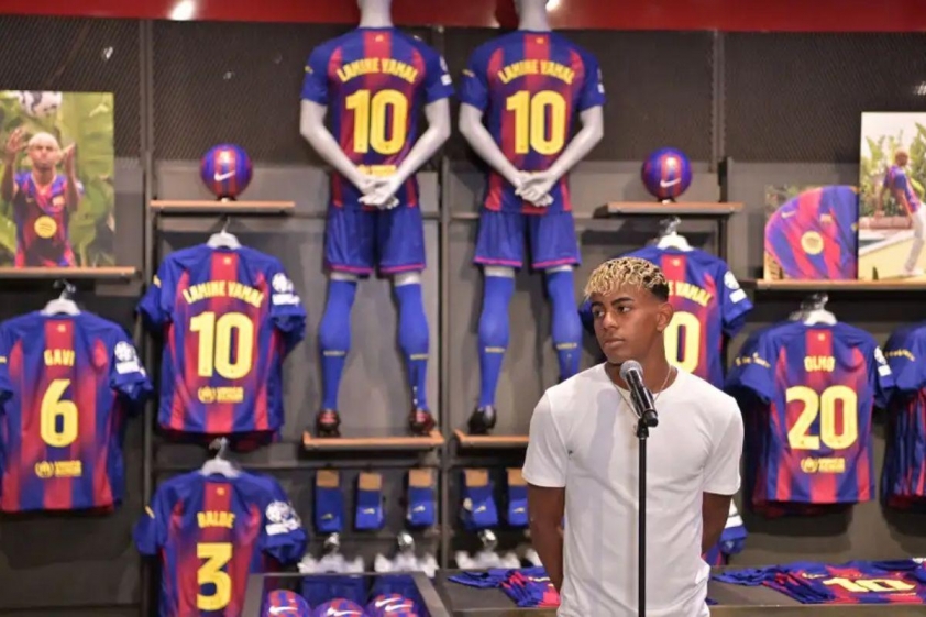 Lamine Yamal: Tài năng trẻ Barca giữ vững phong độ giữa tâm bão dư luận