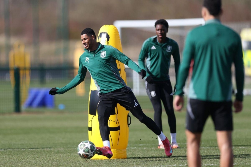 Rashford gia nhập Barcelona: Siêu dự bị đầy tiềm năng của HLV Flick