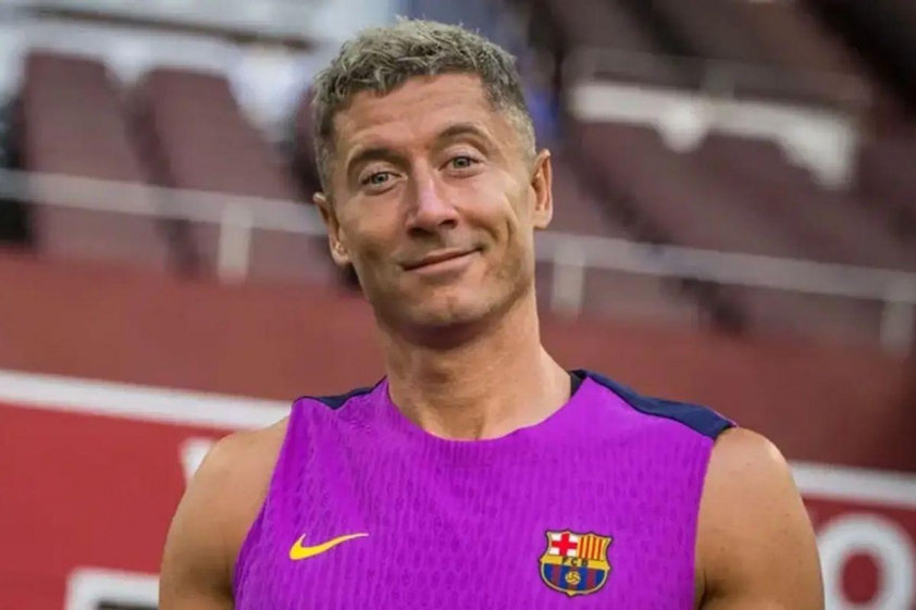 Lewandowski: Khát vọng danh hiệu và tương lai bất định tại Barcelona