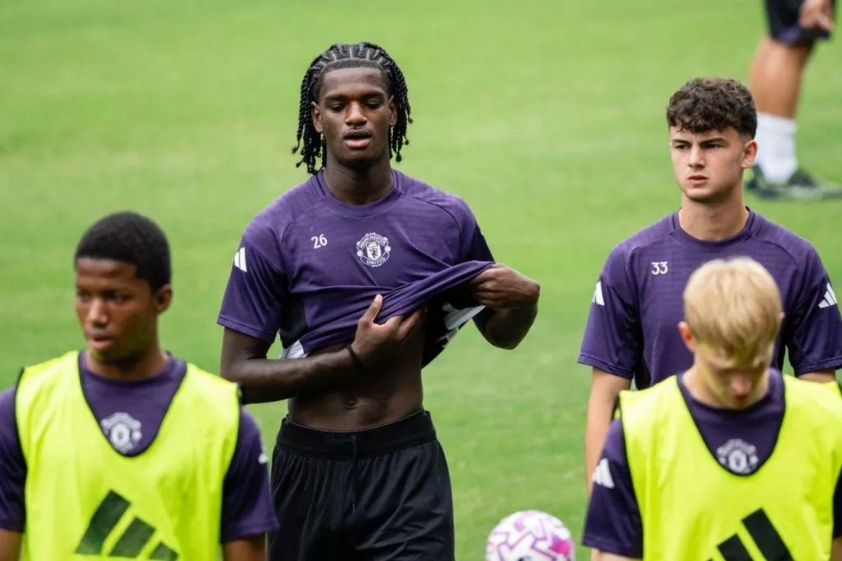 Ayden Heaven: Học hỏi Arsenal, khát khao tỏa sáng cùng Manchester United
