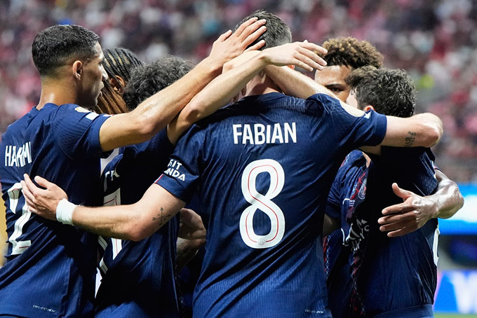 PSG Siêu Mạnh Mùa Giải 2025: Lối Chơi Tập Thể Thần Thánh Dưới Triều Đại Luis Enrique