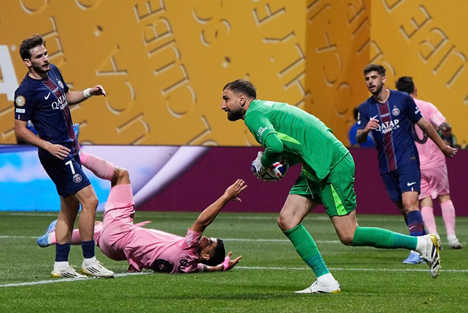 PSG Siêu Mạnh Mùa Giải 2025: Lối Chơi Tập Thể Thần Thánh Dưới Triều Đại Luis Enrique