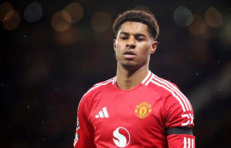 Marcus Rashford: Tương lai bất định sau khi mất áo số 10 và khao khát Barcelona